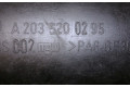 Vstřikovací lišta A2035281482   Mercedes-Benz C W203     