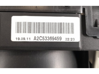 Přístrojová deska  Mercedes-Benz GLK (X204) 2011 2049005107, 2049006801  