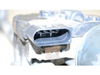 Vstřikovací lišta 1K8955119B, 1K8955023B   Volkswagen Scirocco    CAWB 