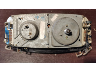 Přístrojová deska  BMW 5 E12 1980 1366350, 1354333  