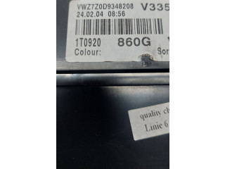 Přístrojová deska  Volkswagen Touran I 2005 1T0920860G, 2402040856  