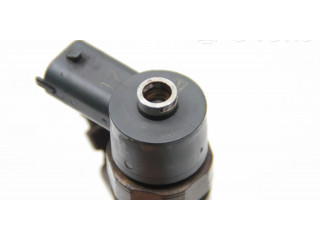 Vstřikovač 338002A800   Hyundai i40  pro naftový motor 1.7 D4FD 