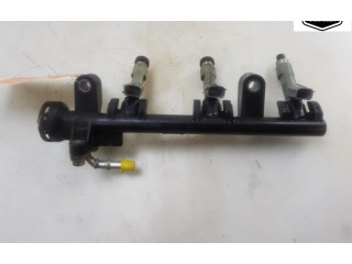 Vstřikovací lišta 238140Q010, 232500Q010   Toyota Aygo AB10    1KR-FE 