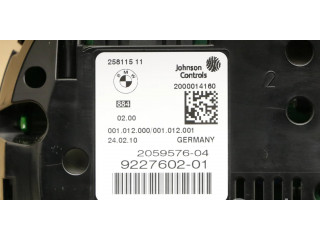 Přístrojová deska  BMW 5 F10 F11 2010 9227602, 25811511  