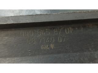 Блок предохранителей 0005458701   Mercedes-Benz COMPAKT W115    