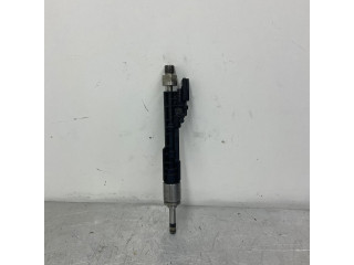 Vstřikovač 7597870   BMW 5 F10 F11  pro benzínový motor 3.0  