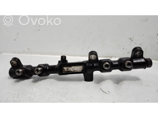 Vstřikovací lišta    Ford Mondeo Mk III  pro naftový motor 2.0  0265