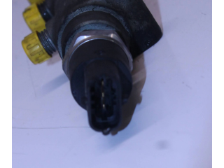 Vstřikovací lišta 0445215010, 006914   Volvo V70     