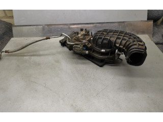 Vstřikovací lišta 0438121011, 026133353   Audi 80 90 B3     