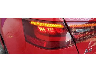 Задний фонарь  8V3945095D, 81060102    Audi A3 S3 8V   2013-2019 года