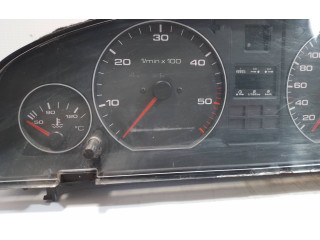 Přístrojová deska  Audi A6 S6 C4 4A 1997 88311219  