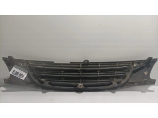 Передняя решётка Toyota Avensis T220 1997-2000 года 5311105030      