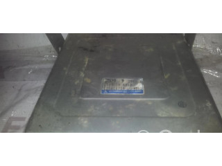 Řídící jednotka Z5091888B, E2T81671M   Mazda 323 F 1996
