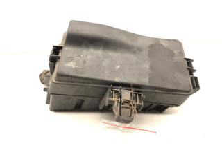 Блок предохранителей  5R3907361   Volkswagen Caddy    