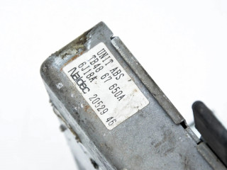 Řídící jednotka TB4867650A   Mazda Xedos 9 1993