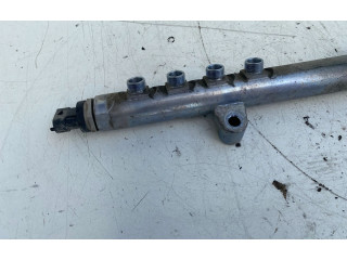 Vstřikovací lišta 30777759, 0445215025   Volvo V60    D5204T2 