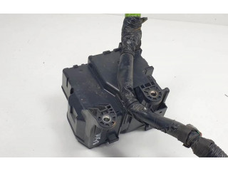Блок предохранителей TD8566760   Mazda CX-9