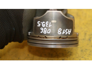 Píst    Peugeot 607     