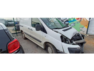   Pojistková skříňka    Peugeot Expert 2011