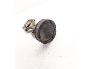  Поршень с шатуном B4204T23 32267957  Volvo S90, V90  