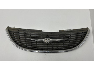 Передняя решётка Chrysler Voyager 2004-2007 года 4857522aa      