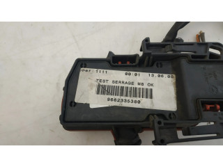 Блок предохранителей  9662335380   Citroen C5    