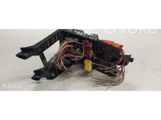   Pojistková skříňka 9632876980   Peugeot 106 