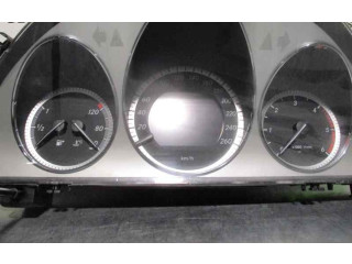 Přístrojová deska  Mercedes-Benz GLK (X204) 2009 A2049004400, A2C53305419  
