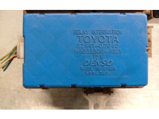 Pojistková skříňka Řídící jednotka BSM 8264102040, MB2323008521   Toyota Corolla E120 E130 2003