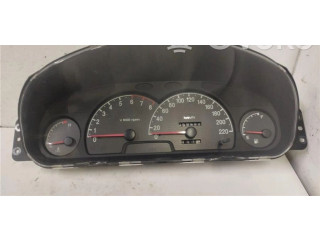 Přístrojová deska  Hyundai Trajet 2002 0107040036, 0090059  