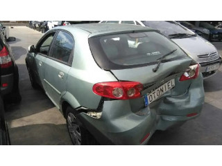 Передняя решётка Daewoo Lacetti        