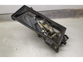 Vstřikovací lišta 0438121070, 026133353D   Audi 80 90 B3     