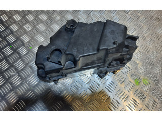   Pojistková skříňka 7L0937615   Porsche Cayenne (92A) 2012