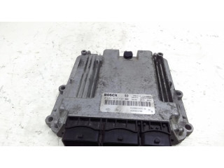 Řídící jednotka 0281014648, 8200666516   Renault Trafic II (X83) 2008