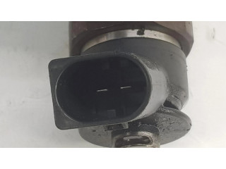 Vstřikovač 13537794435   BMW 3 E90 E91  pro naftový motor 3.0  