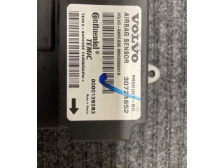 Vstřikovač 30724652, 00001393B3   Volvo V50     