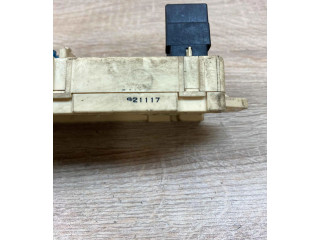  Pojistková skříňka 921117   Subaru mpreza I 1993