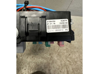   Pojistková skříňka 31384034, 15536588   Volvo XC60 2019