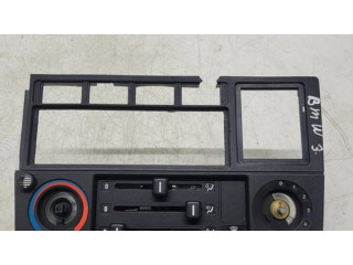 Блок управления климат-контролем 1368498   BMW 3 E30