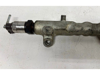 Vstřikovací lišta 8945860010, 238100R020   Toyota Auris 150     