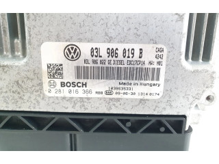Řídící jednotka 03L906019B, 0281016366   Seat Exeo (3R) 2009