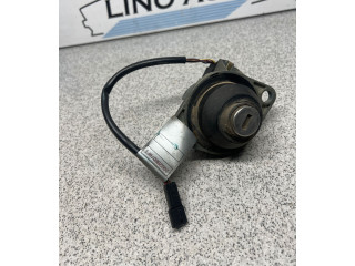 Замок багажника 8363699    BMW 5 E39 1996 - 2003 года