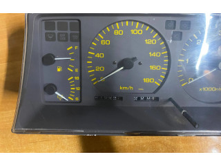 Přístrojová deska  Jeep Cherokee 1993 2481022J05, 11020RB6900  