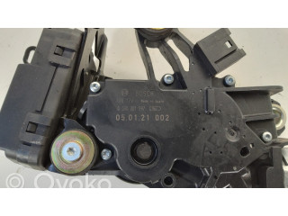 Моторчик заднего дворника 0390201597    BMW 5 E60 E61