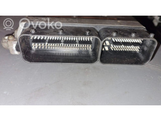 Řídící jednotka 30650677   Volvo S40 2005