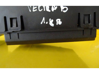 Přístrojová deska  Opel Vectra B 1998 9056978KK  