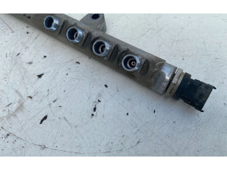 Vstřikovací lišta 30777759, 0445215025   Volvo V60    D5204T2 