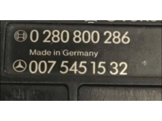 Řídící jednotka 0075451532, 0280800286   Mercedes-Benz E W124 1993