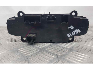 Блок управления климат-контролем E1067607D   Ford Tourneo