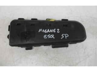 Подушка безопасности в сиденье 8200371806   Renault Megane II